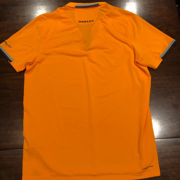 Orange Oakley Polo Size Large - Picture 2 of 5